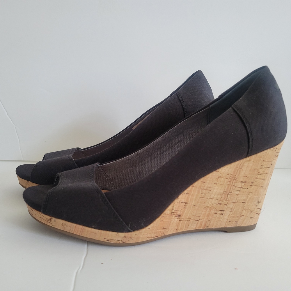 Toms Stella Black Peep-Toe Wedges